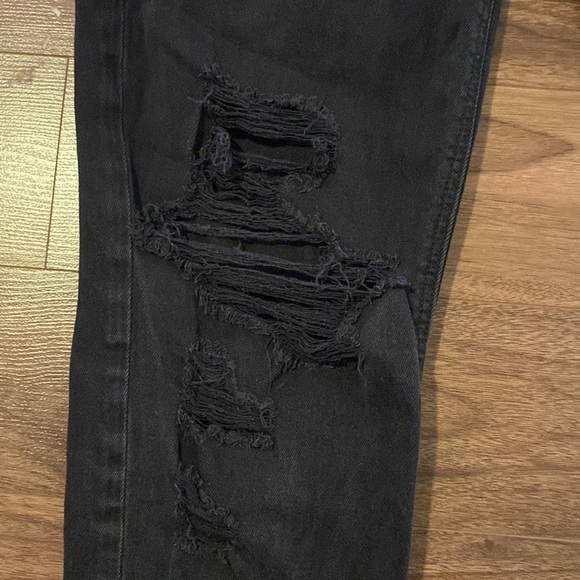 AMERICAN EAGLE RIPPED JEANS - Picture 2 of 6